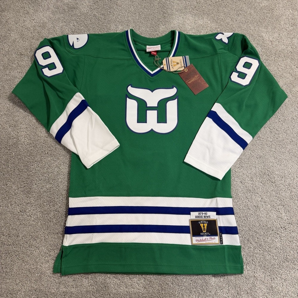 Mitchell & Ness Gordie Howe #9 Hartford Whalers Jersey Men Sz S Green Hockey NHL